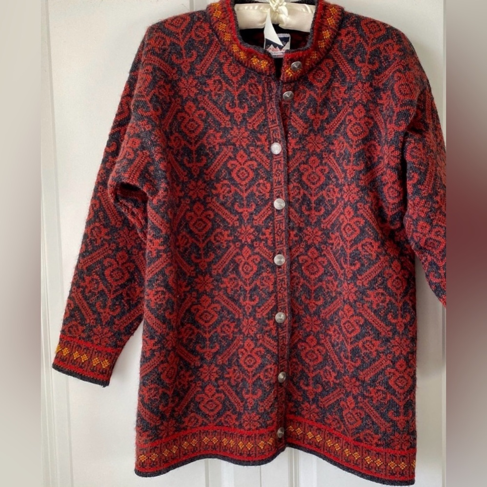 Vintage Dale of Norway Norwegian wool cardigan Fair isle